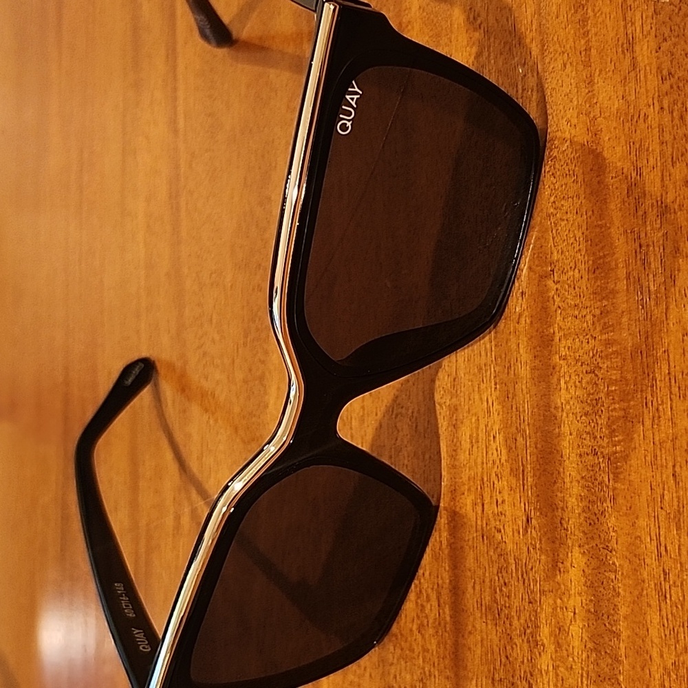 Quay Cat-3 sunglasses (polarized) 👓